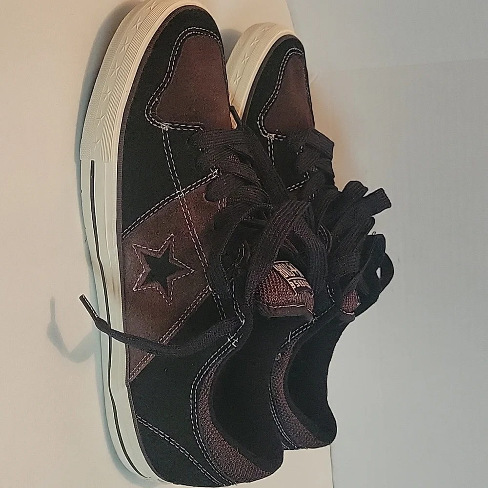 CONVERSE MENS SIZE 10.5 - Picture 12 of 14